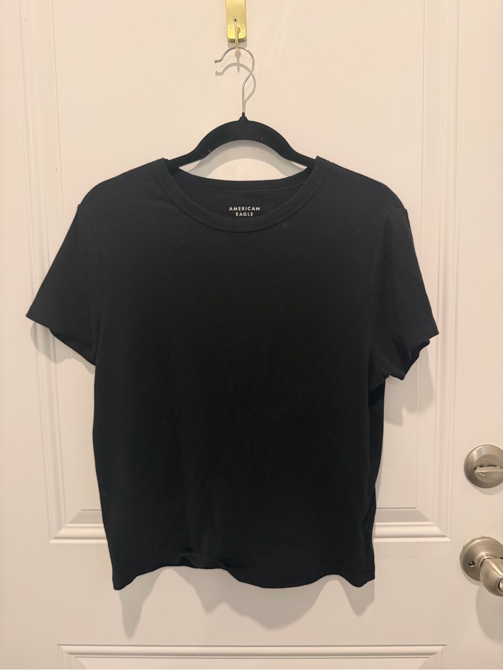 American Eagle Outfitters Women Black Crewneck T-Shirt